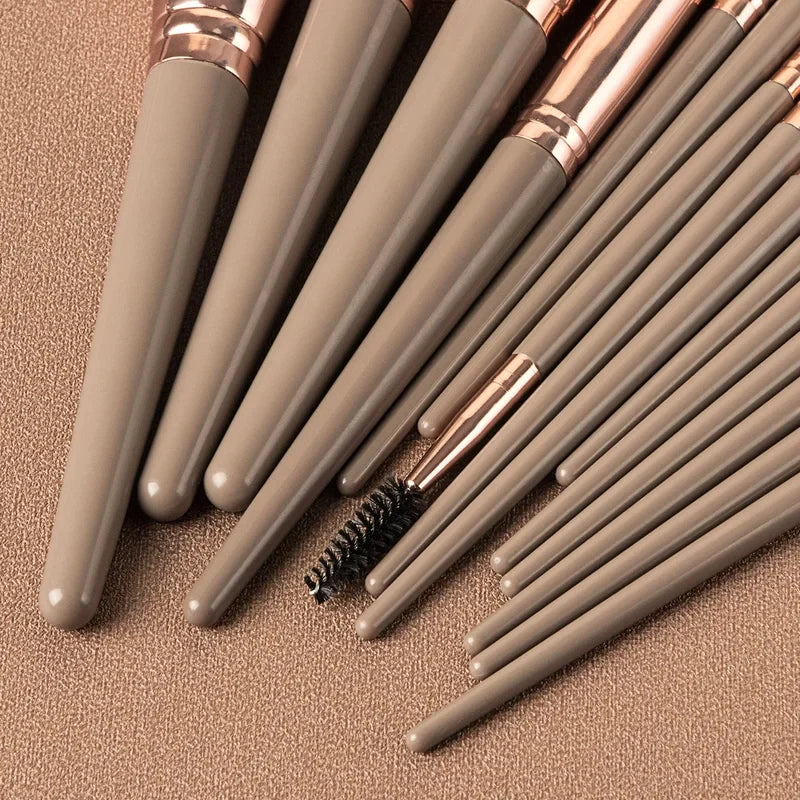 Makeup Brushes Set, 15Pcs Face Eye Makeup Brush Kit – Foundation Powder Blush Brush, Eyeshadow Eyeliner Eyebrow Brush, Highlight